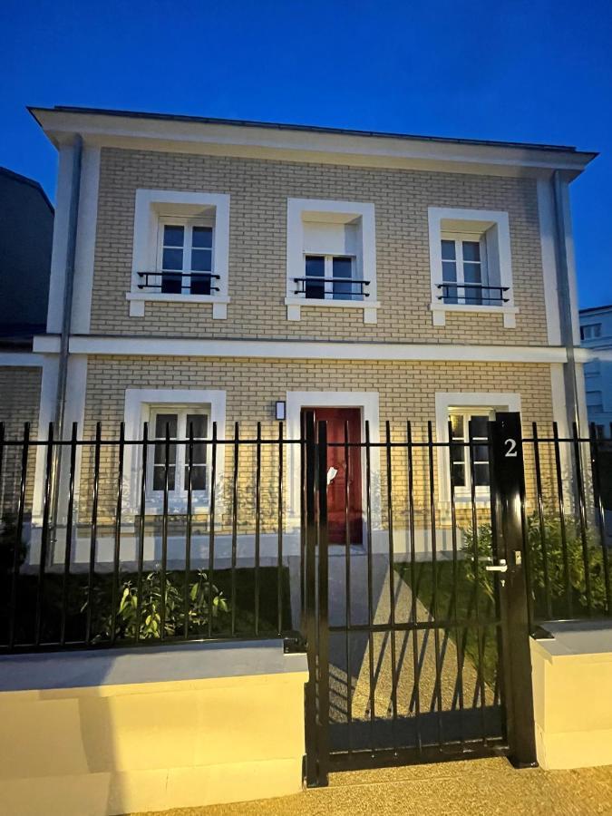 Superbe Villa Au Pied De Disneyland Et Val D'Europe Serris Luaran gambar