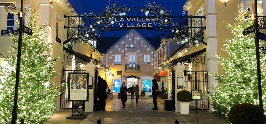 Superbe Villa Au Pied De Disneyland Et Val D'Europe Serris Luaran gambar